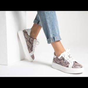 J Lo Jennifer Lopez Snakeskin Sneakers Pear Sorbet Angelique sz 9M